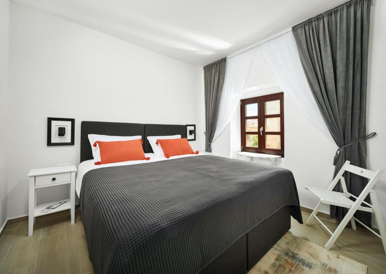Cardo Apartments Пореч Экстерьер фото