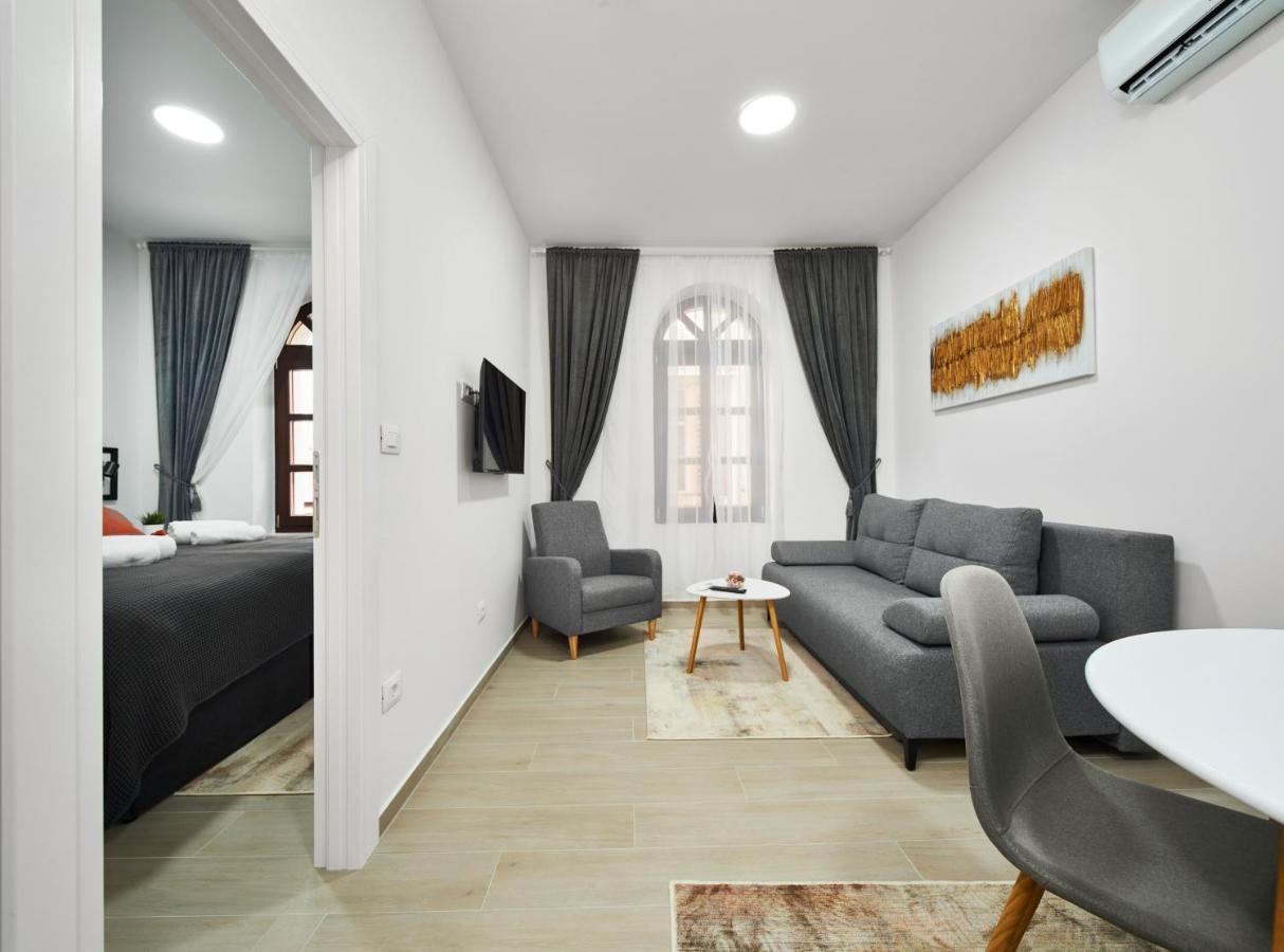 Cardo Apartments Пореч Экстерьер фото