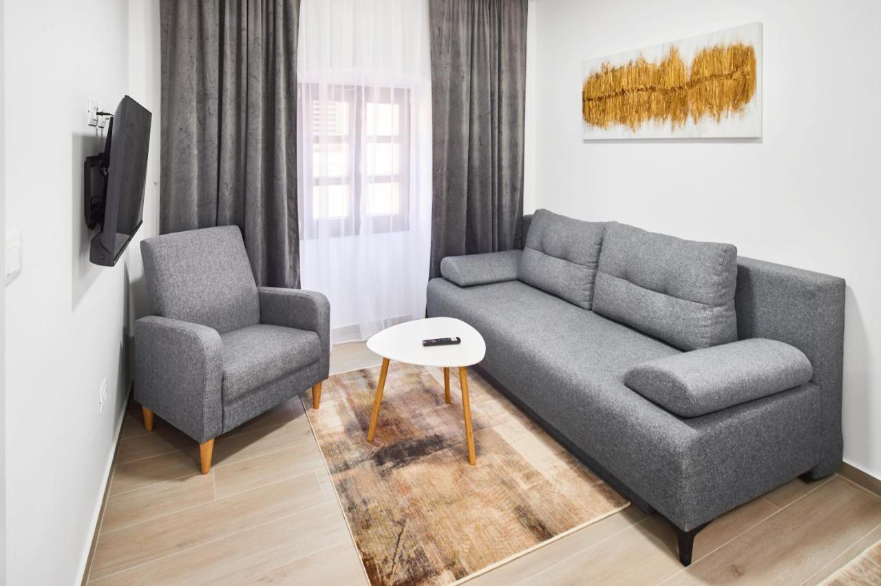 Cardo Apartments Пореч Экстерьер фото