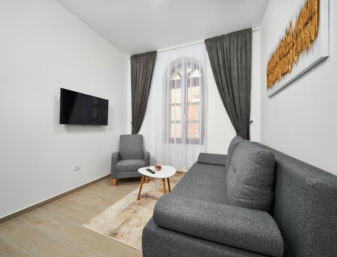 Cardo Apartments Пореч Экстерьер фото