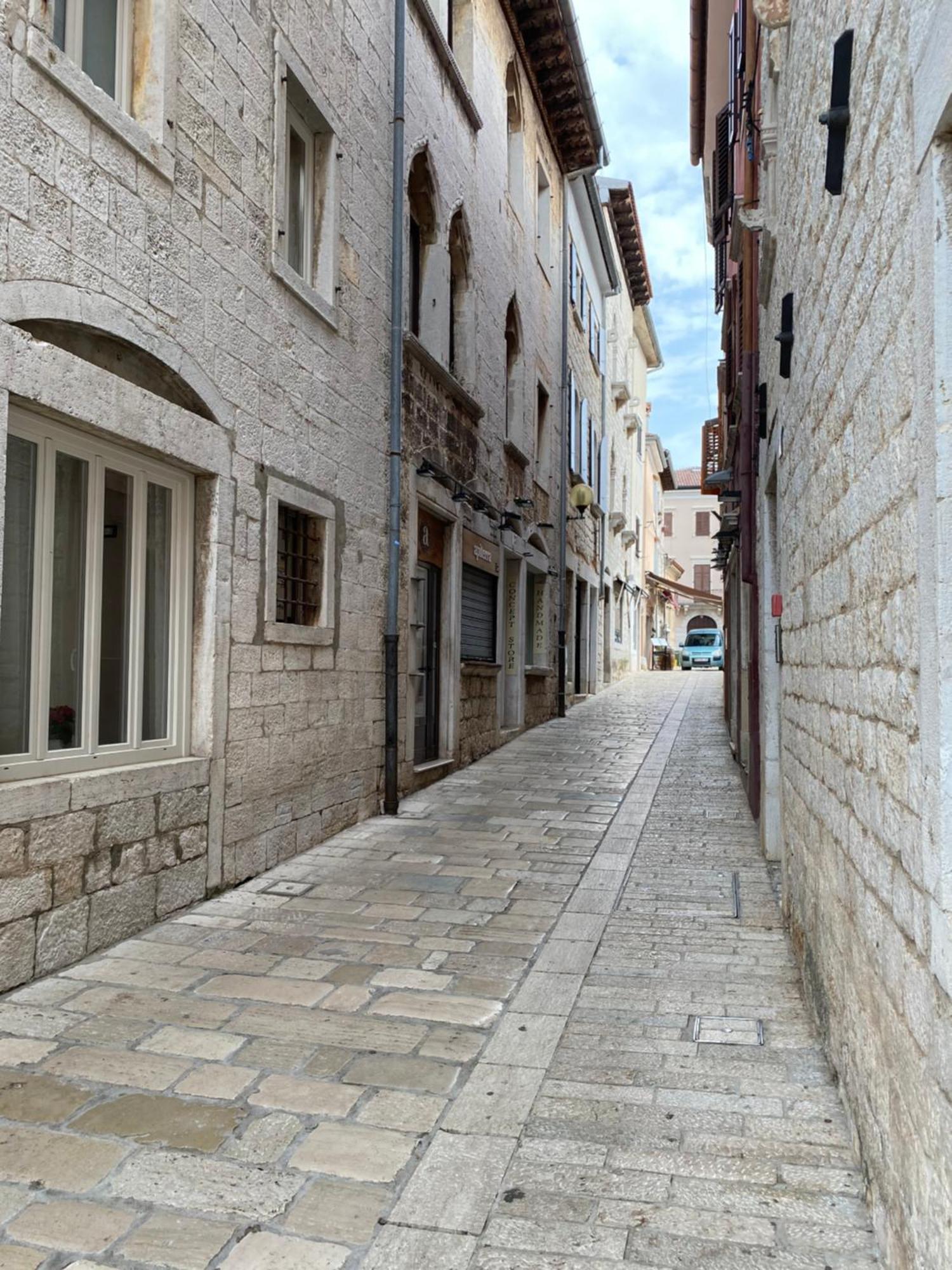 Cardo Apartments Пореч Экстерьер фото